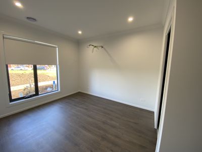 22 Spector Walk, Werribee