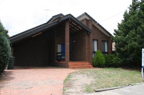 21 Casandra Drive, Gladstone Park