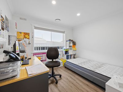 1 / 256 Peel Street West, Summerhill