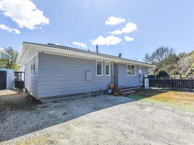 24 Hunt Terrace, Wakefield