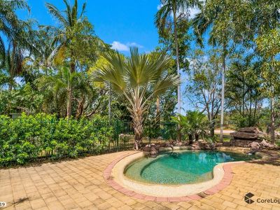 2 Moulden Tce, Moulden