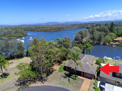 1 Sirius Key, Forster