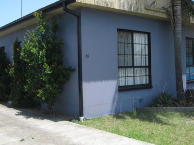1 / 69 Lake Entrance Road, Warilla
