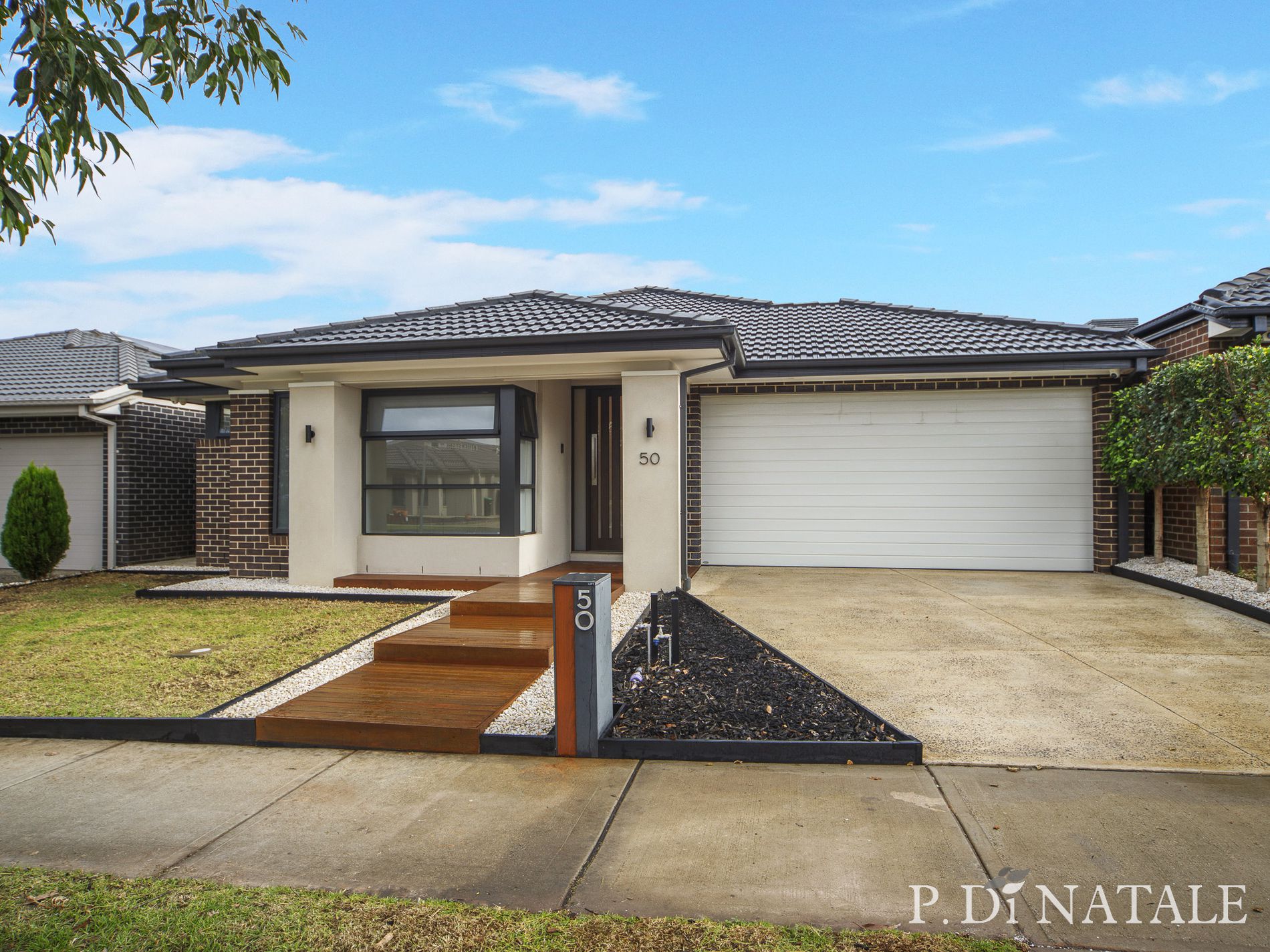 50 Atherstone Boulevard, Strathtulloh