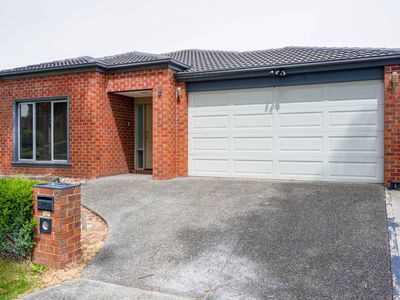 9 Thenford Close, Cranbourne East