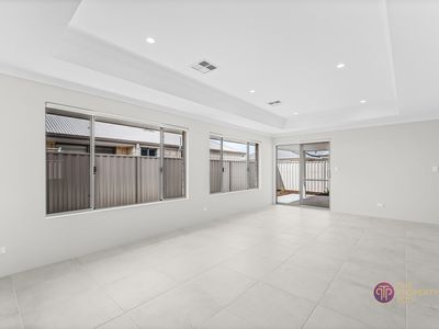 8 Henricus Avenue, Henley Brook
