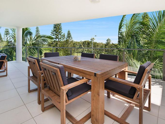 73 / 57 Grand Parade, Parrearra