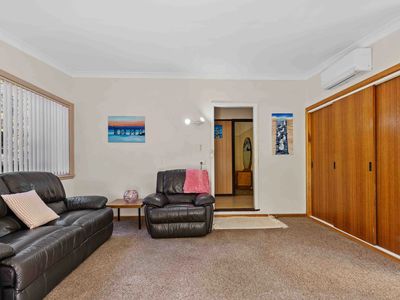 24 Jacaranda Avenue, Bendalong