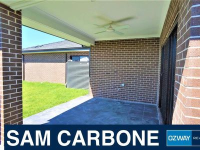 81 Easton Avenue, Spring Farm