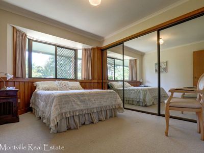 152-166 Western Avenue, Montville