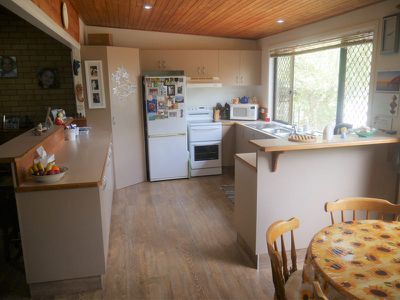 2 Hilltop Court, Kingaroy
