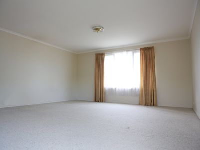 9 Springfield Road, Blackburn North