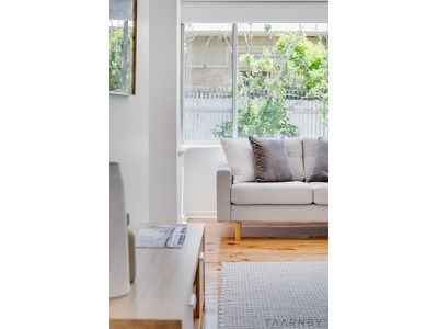 2 / 5 Wilkinson Road, Parkside