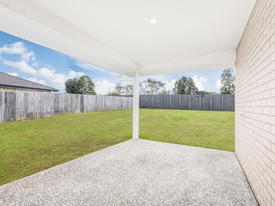 19 SPOONBILL COURT, Lowood