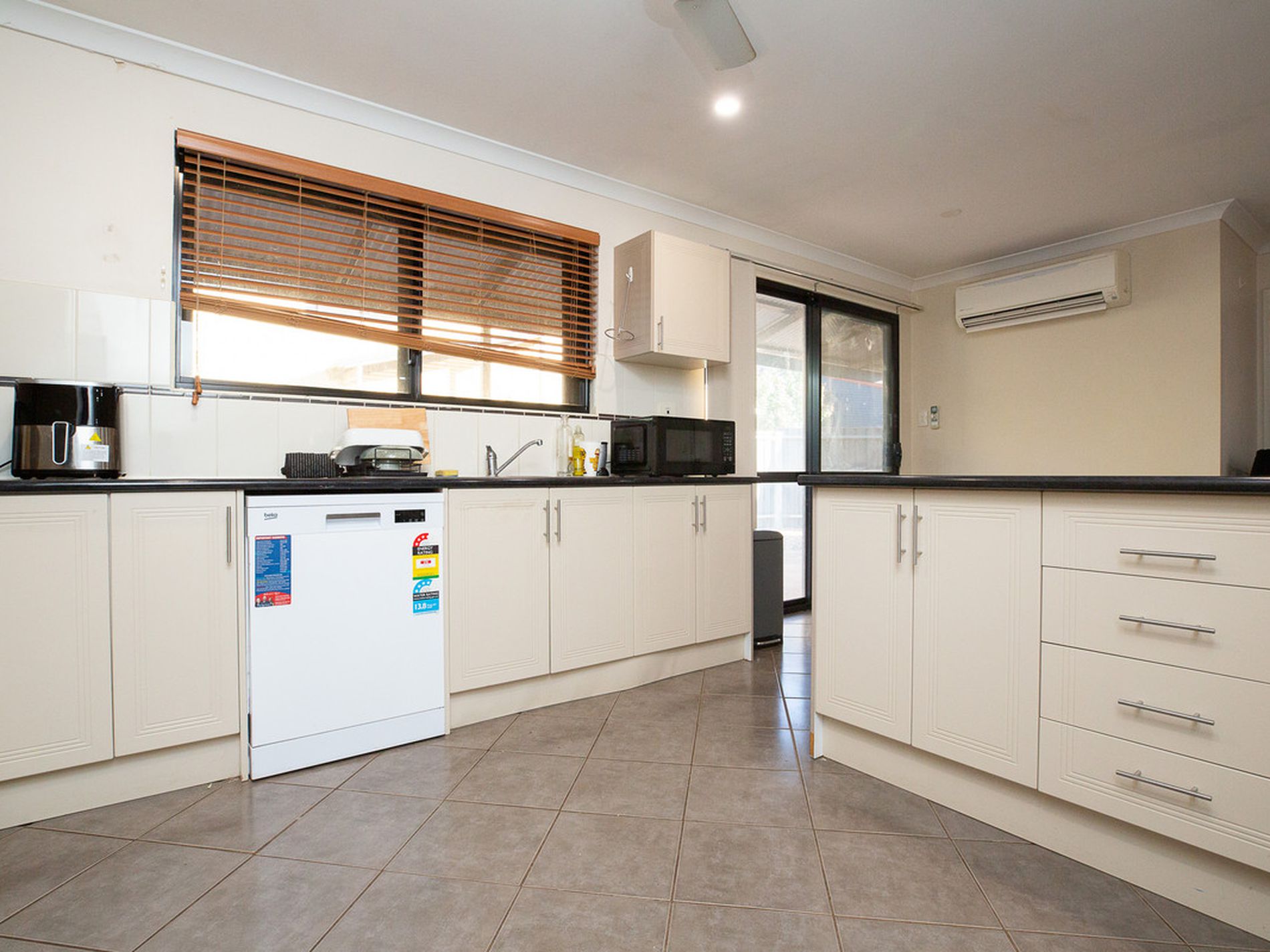18D Somerset Crescent, South Hedland