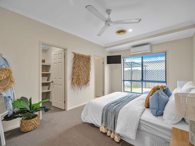 8 Bluewater Court, Bucasia