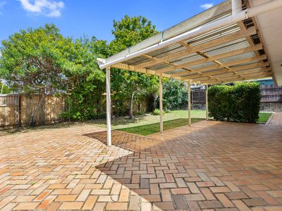 18 Edgeware Drive, Rochedale South