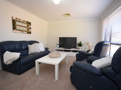 8 Jack William Drive, Dubbo