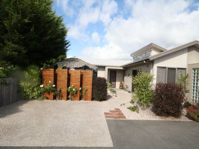 2 / 60A Dodgin Street, Wynyard