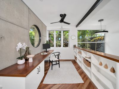 20 Bel-Air Drive, Whitfield