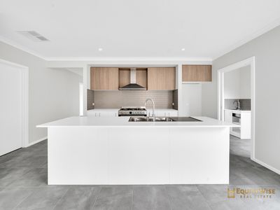 11 Arianna Street, Wyndham Vale