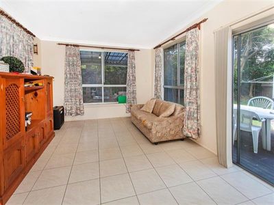 14 Buckle Cres, West Wollongong
