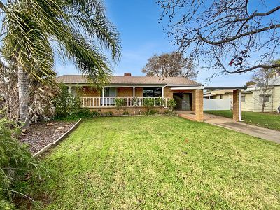 44 Show Street, Forbes