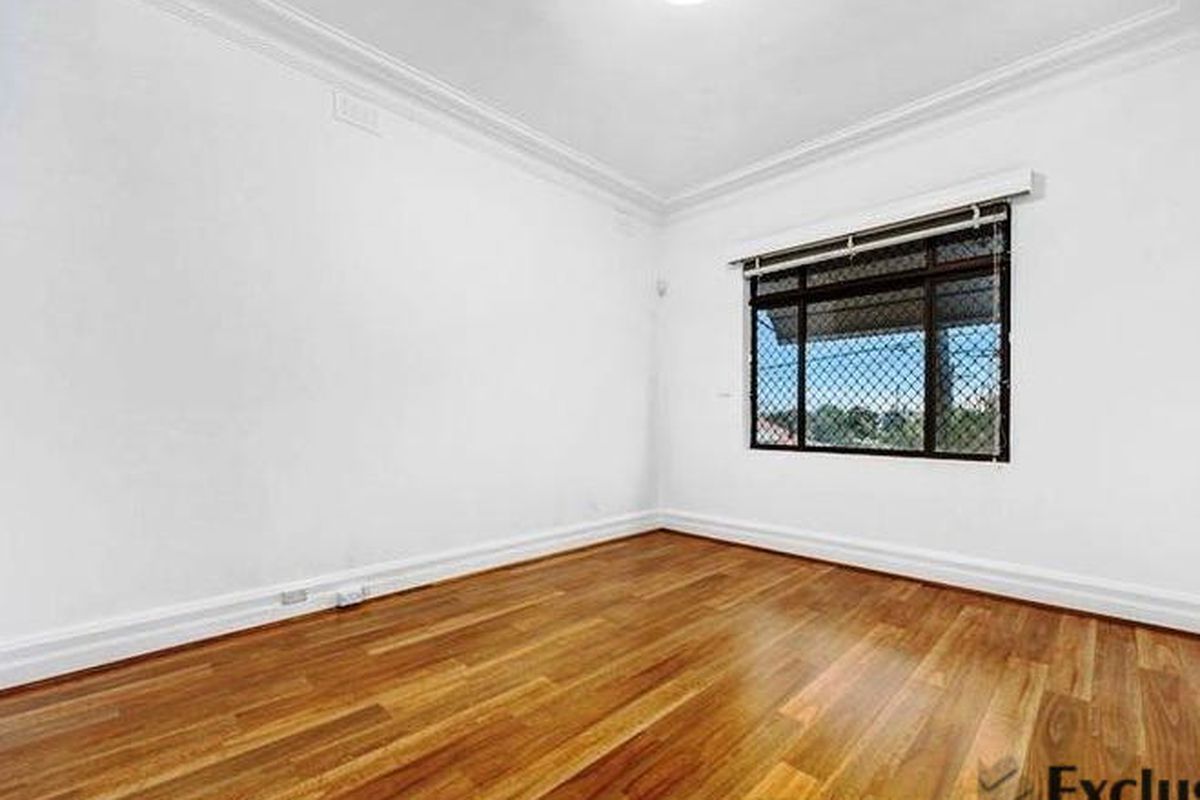 123 Lyons Road, Drummoyne