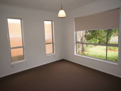 18 Muneela Avenue, Hawks Nest