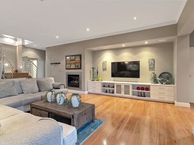 27 Wright Cres, Bayswater