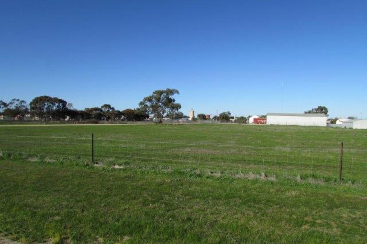 29-32 & 33-36 Ross & Railway Streets, Warracknabeal
