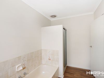 1 / 9 Young Street, Horsham