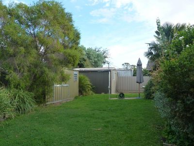 39 Churchill Road, Horsham