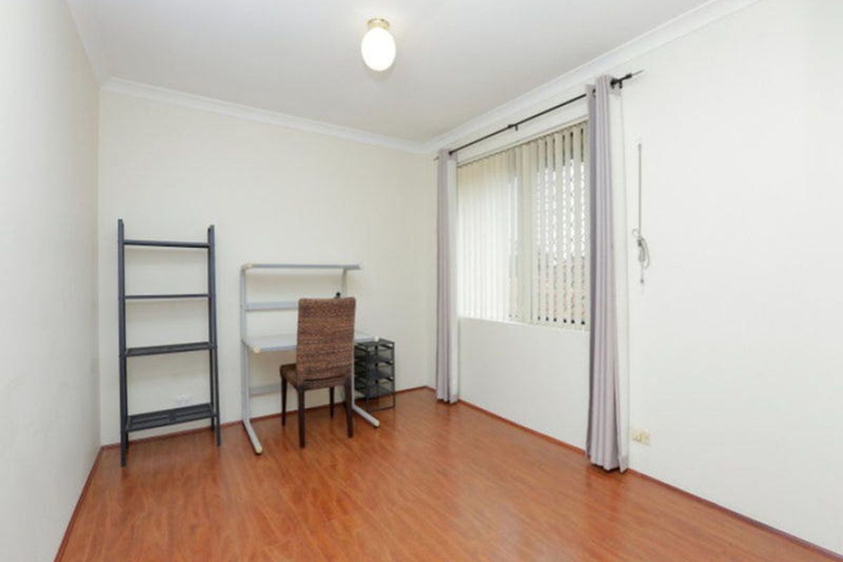 3 / 279 Canning Highway, Como