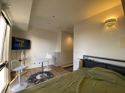 1326 / 572 St Kilda Road, Melbourne