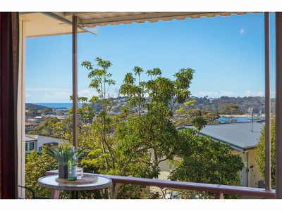 5 Bronwyn Close, Merimbula