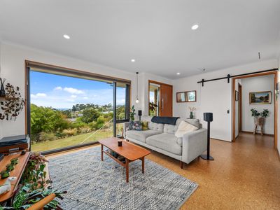 2 / 11 Mirramar Park, Blackmans Bay