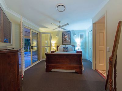 16 Schooner Circuit, Manly West