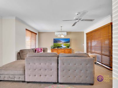 17 Fountain Way, Huntingdale