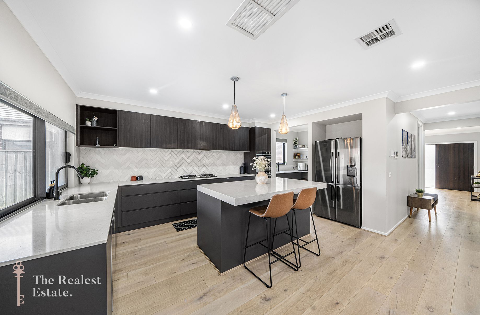 45 Ashbourne Boulevard, Donnybrook, Donnybrook - Thumbnail 4