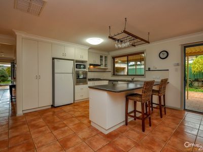 24 Pinehurst Avenue, Dubbo