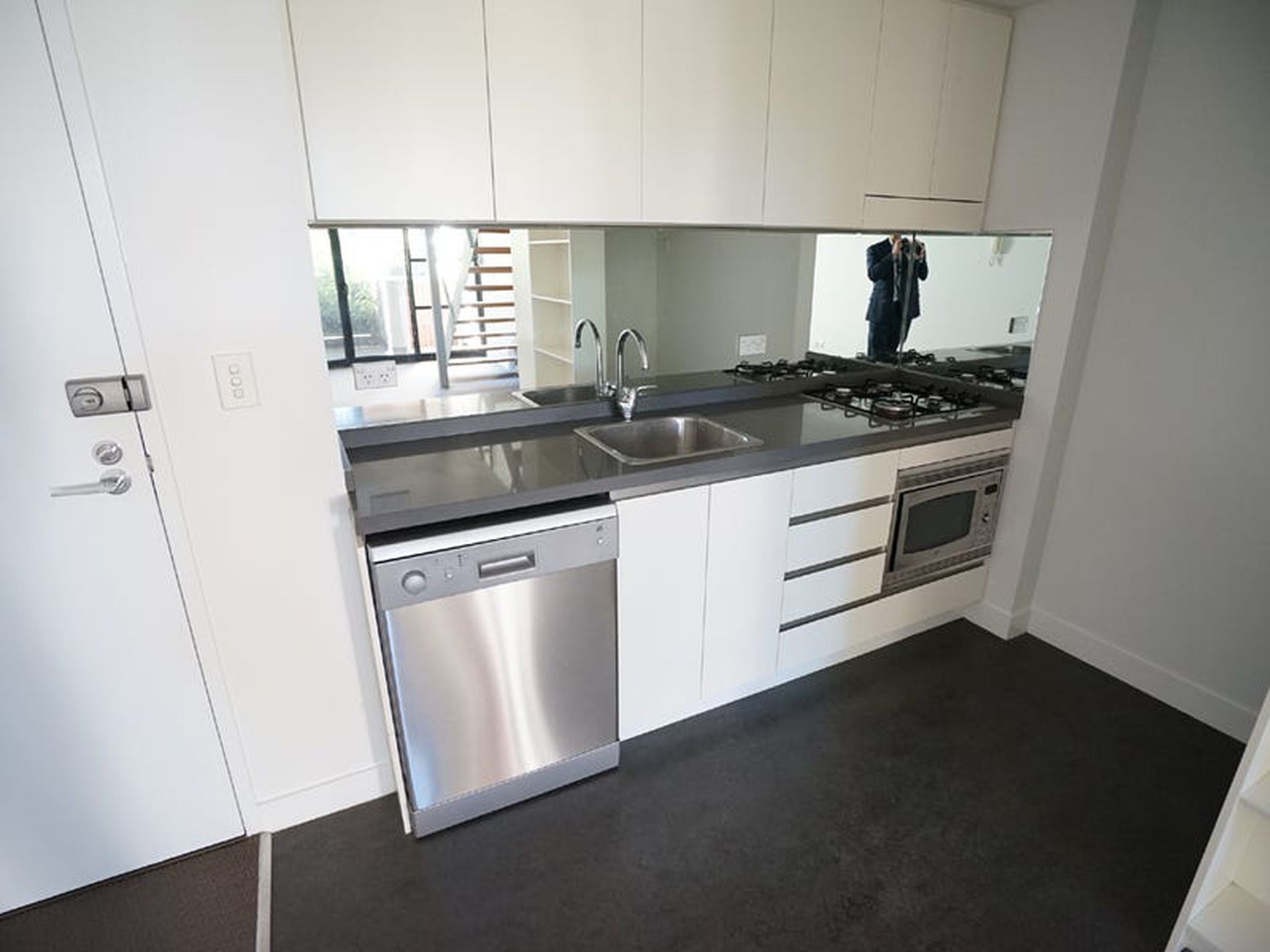 2118 / 8 Eve Street, Erskineville