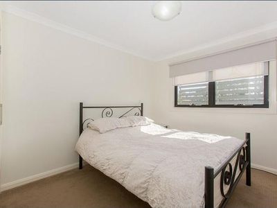 2 / 5 Green Avenue, Mulgrave