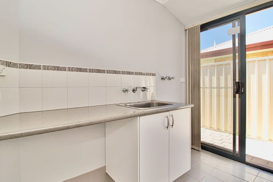 17 Forward Street , Baldivis