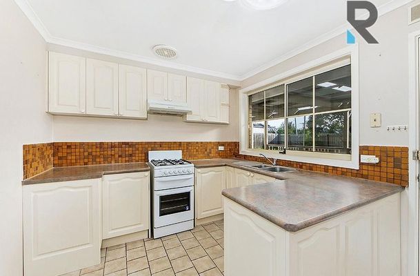 13 Brampton Close, Craigieburn
