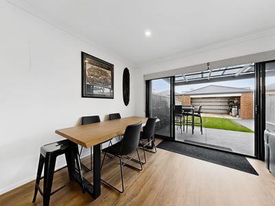 25 Mortdale Lane, Clyde North