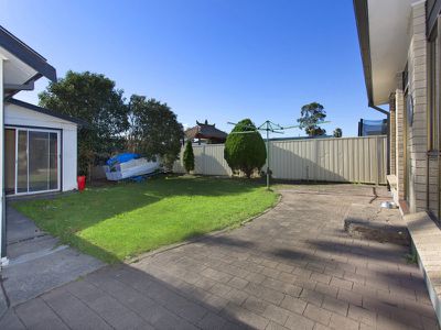 84 Maple Street, Albion Park Rail