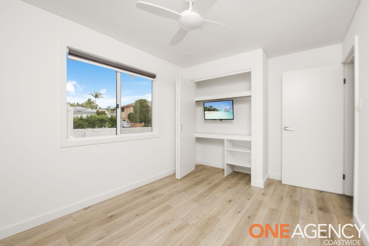 2A Clare Crescent, Berkeley Vale