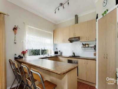 2 Louise Mack Walk, Lynbrook