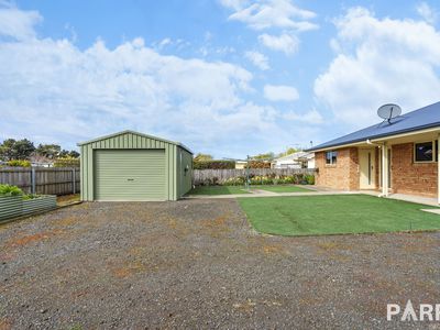 121 Wellington Street, Longford